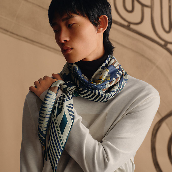 リバーシブルマフラー 《Hアンブリケ》 | Hermès - エルメス リバーシブルマフラー 《Hアンブリケ》 | Hermès - エルメス